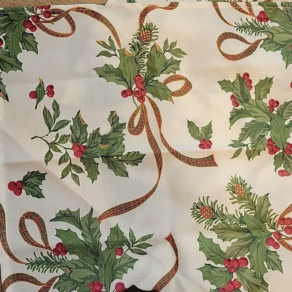 Set of 3 Christmas Napkins Holly Plaid Ribbon Ivory Red Green Gold